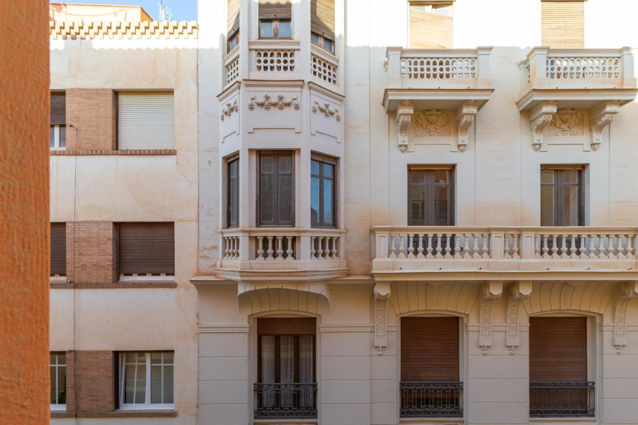 Atarazanas: De Dos Appartement